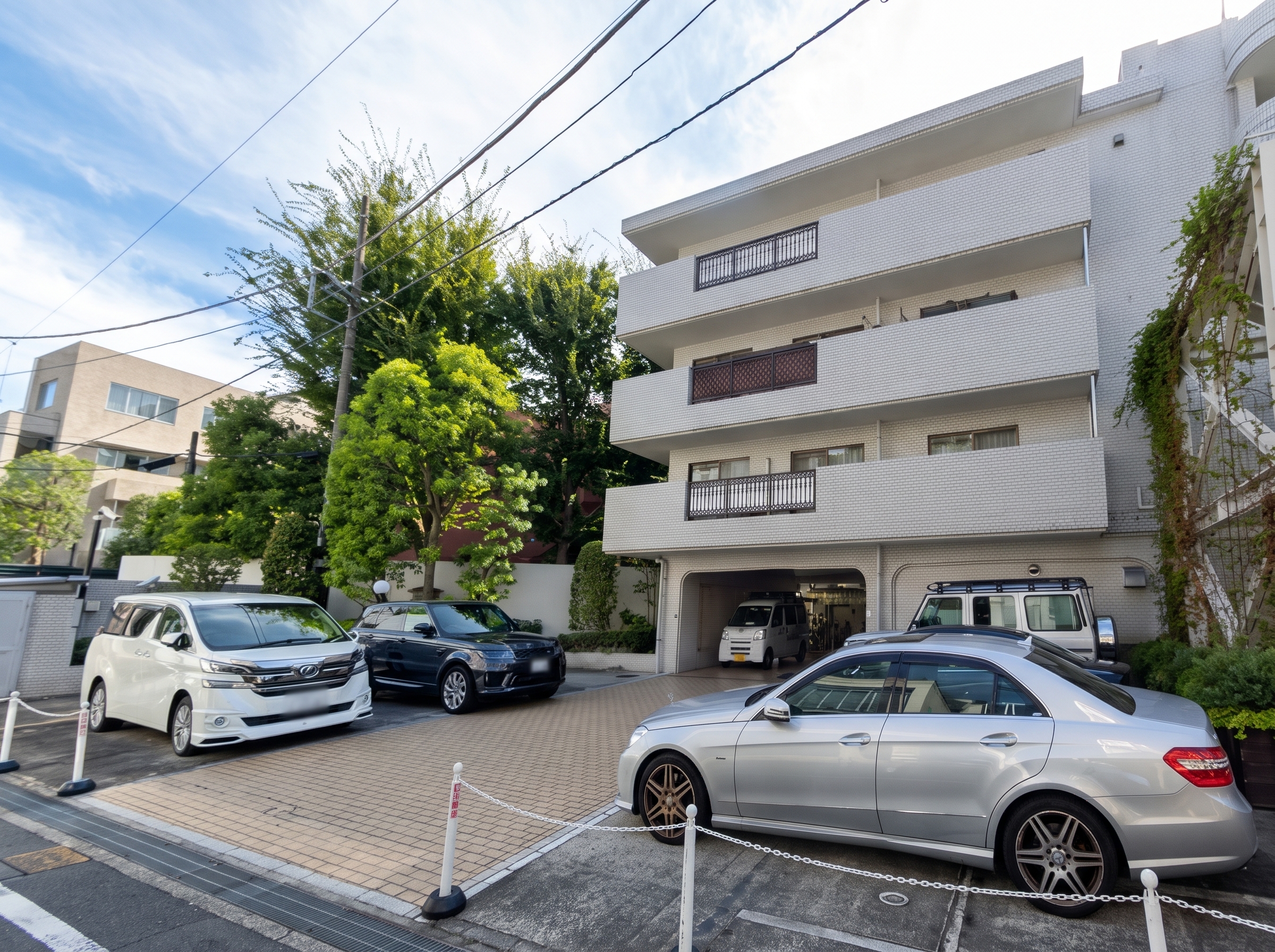 サンビューハイツ南青山1F